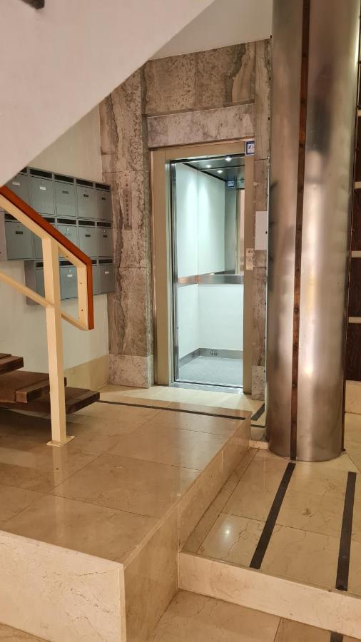 Ferienwohnung Apartamento Tiziano Mercado Central Valencia Exterior foto