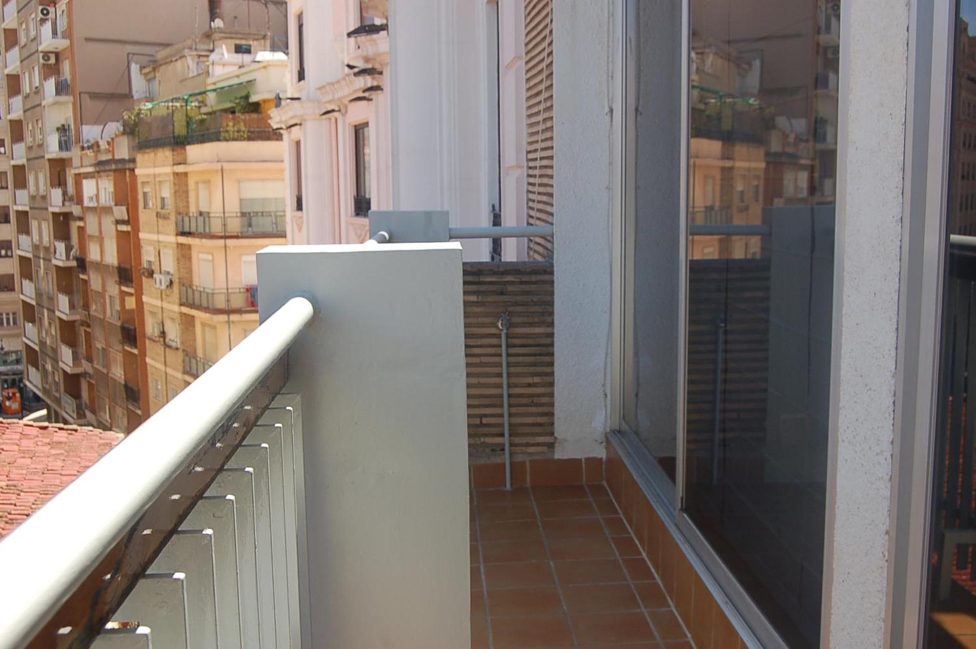 Ferienwohnung Apartamento Tiziano Mercado Central Valencia Exterior foto